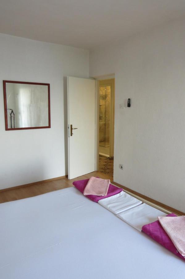 Apartments Feral 2 Baška Voda Екстериор снимка