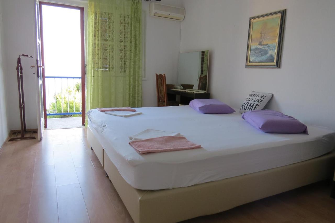 Apartments Feral 2 Baška Voda Екстериор снимка